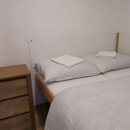 Semesterbostad U Potoka *